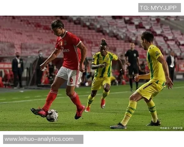 英超激战本菲卡与巴黎圣日耳曼鏖战至平局补时进球引爆全场激情